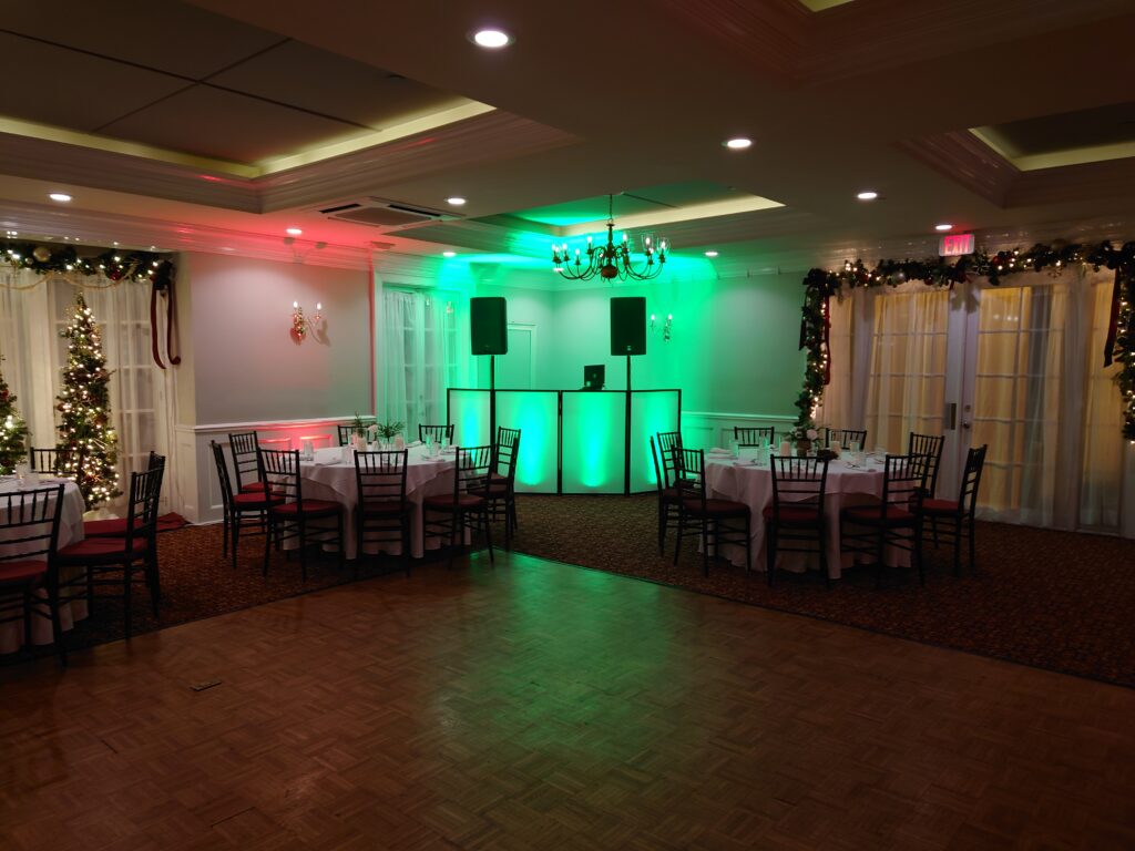 2023 Beekman Arms Hotel Annual Community Holiday Party, Rhinebeck NY | Corporate Events | A Great Night Out Entertainment