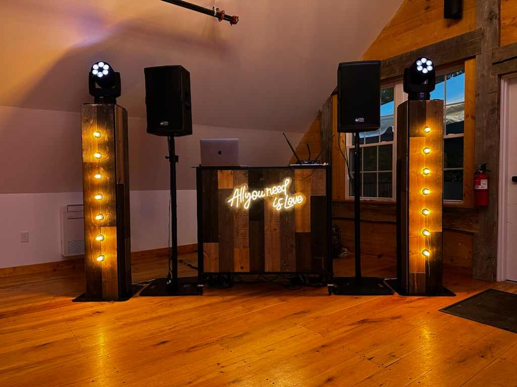 A Rustic Night Out | Wedding Packages and Enhancements | A Great Night Out Entertainment Hudson Valley Wedding DJ